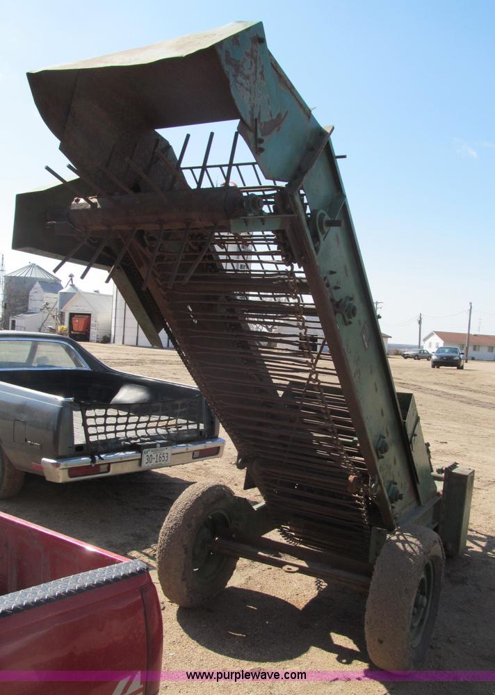 image for item G9440 Bowie Industries sprig harvestor