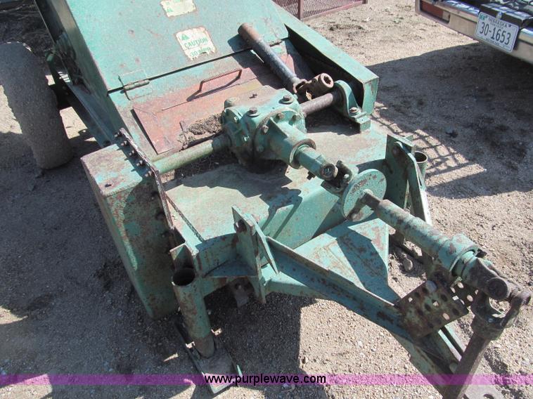 image for item G9440 Bowie Industries sprig harvestor