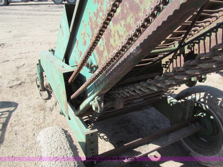 image for item G9440 Bowie Industries sprig harvestor