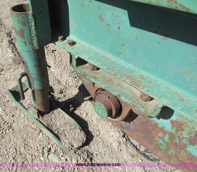 image for item G9440 Bowie Industries sprig harvestor