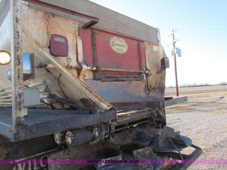 image for item I9653 1994 Ford LNT8000 spreader truck