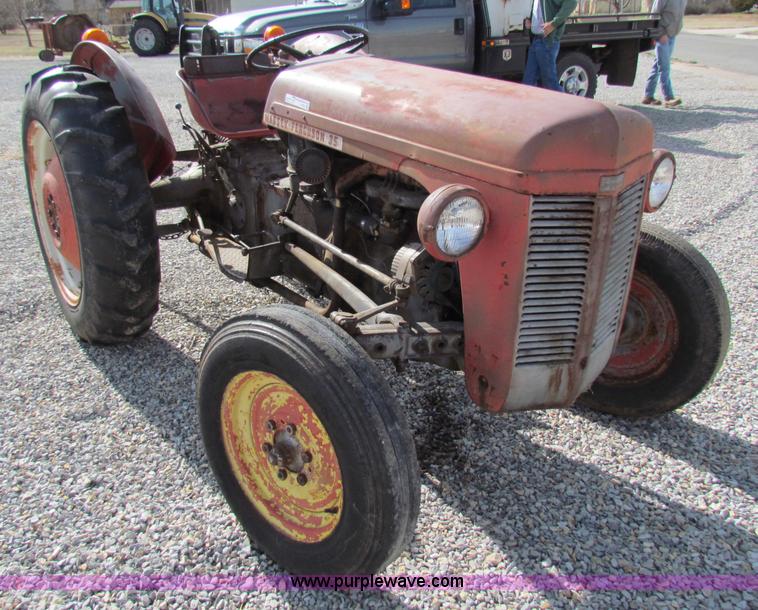 image for item I9702 Massey-Ferguson 35 tractor