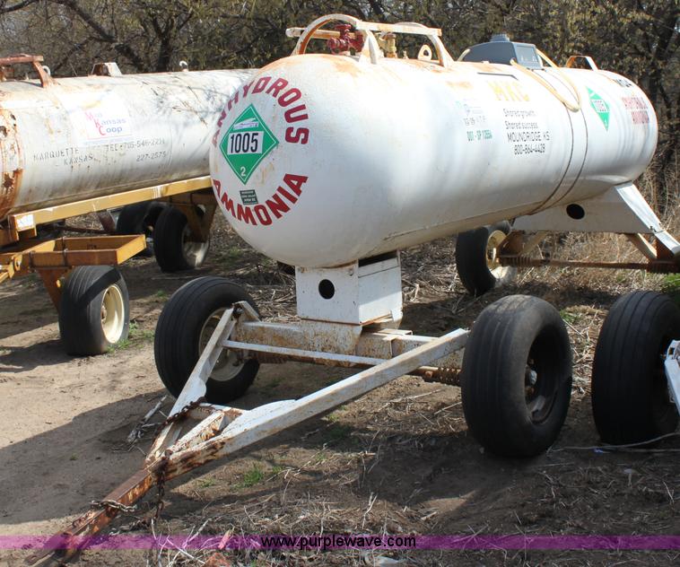 image for item L9614 1,000 gallon anhydrous ammonia tank