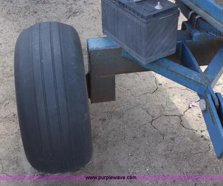 image for item L9617 1,000 gallon anhydrous ammonia tank