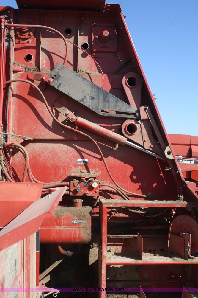 image for item A6809 1999 Case IH 8465A round baler