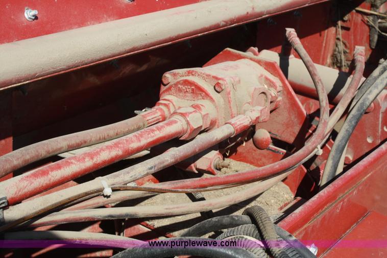 image for item A6809 1999 Case IH 8465A round baler