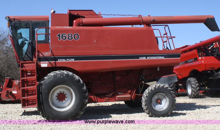 image for item A6830 1988 Case IH 1680 Axial-Flow combine