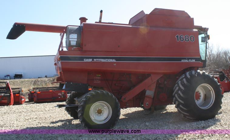 image for item A6830 1988 Case IH 1680 Axial-Flow combine