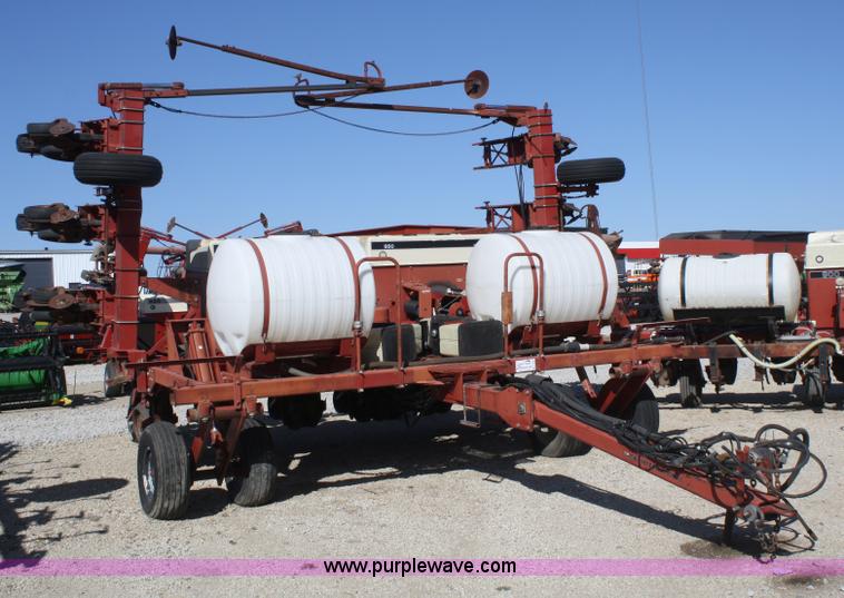 image for item A6834 Case IH Cyclo Air 950 Early Riser planter