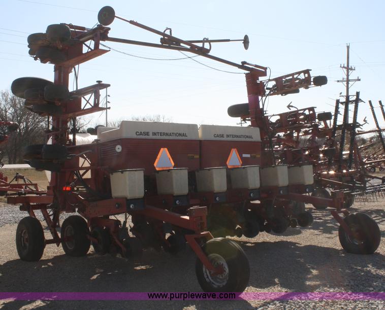 image for item A6834 Case IH Cyclo Air 950 Early Riser planter