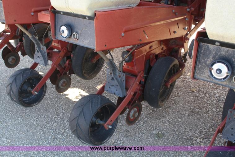 image for item A6834 Case IH Cyclo Air 950 Early Riser planter