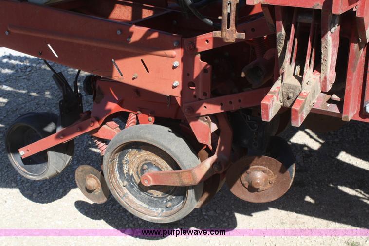 image for item A6834 Case IH Cyclo Air 950 Early Riser planter