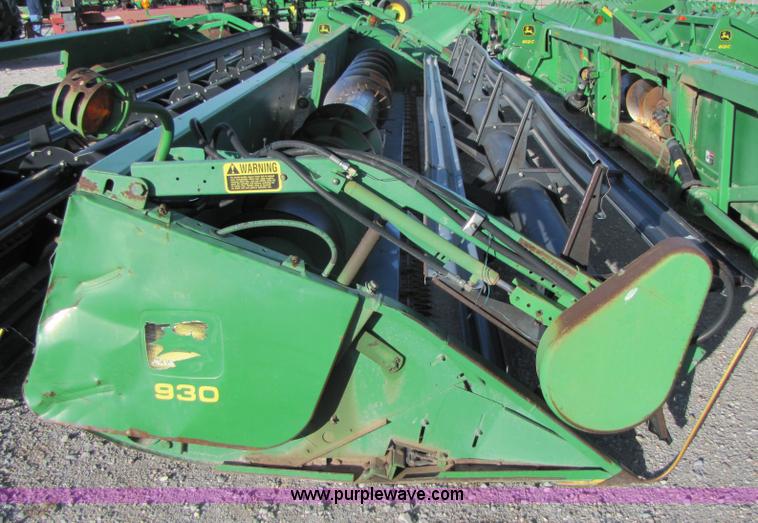 image for item B2232 John Deere 930 30' platform header