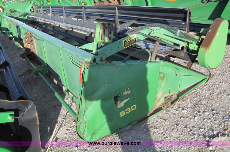 image for item B2232 John Deere 930 30' platform header