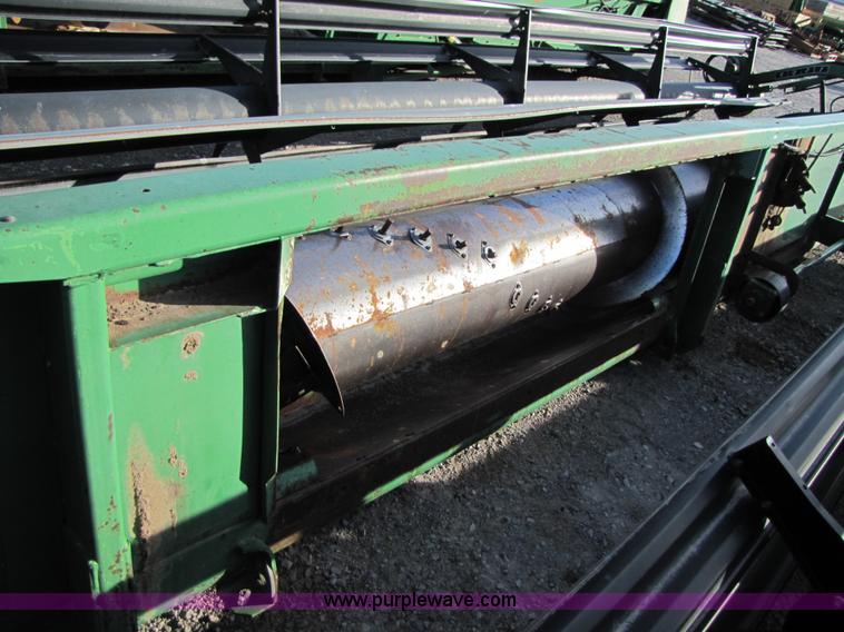 image for item B2232 John Deere 930 30' platform header