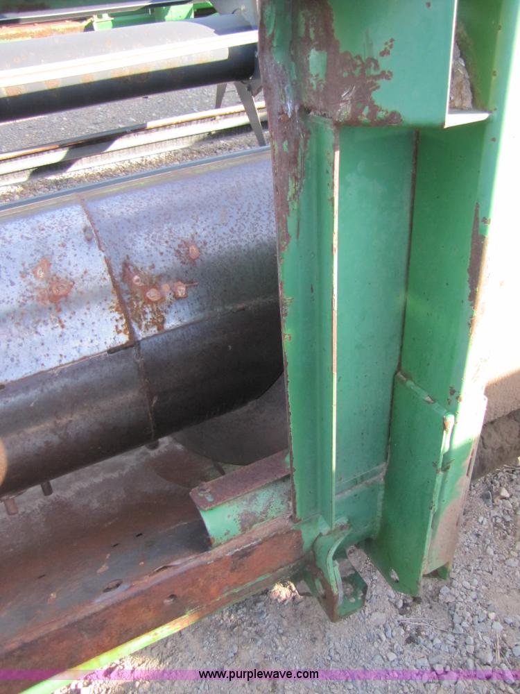 image for item B2232 John Deere 930 30' platform header