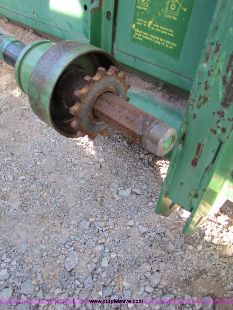 image for item B2232 John Deere 930 30' platform header