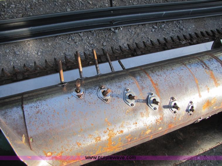 image for item B2232 John Deere 930 30' platform header