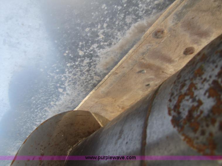 image for item B2232 John Deere 930 30' platform header