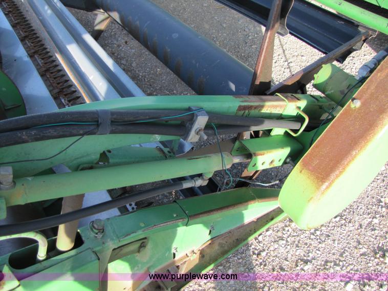 image for item B2232 John Deere 930 30' platform header