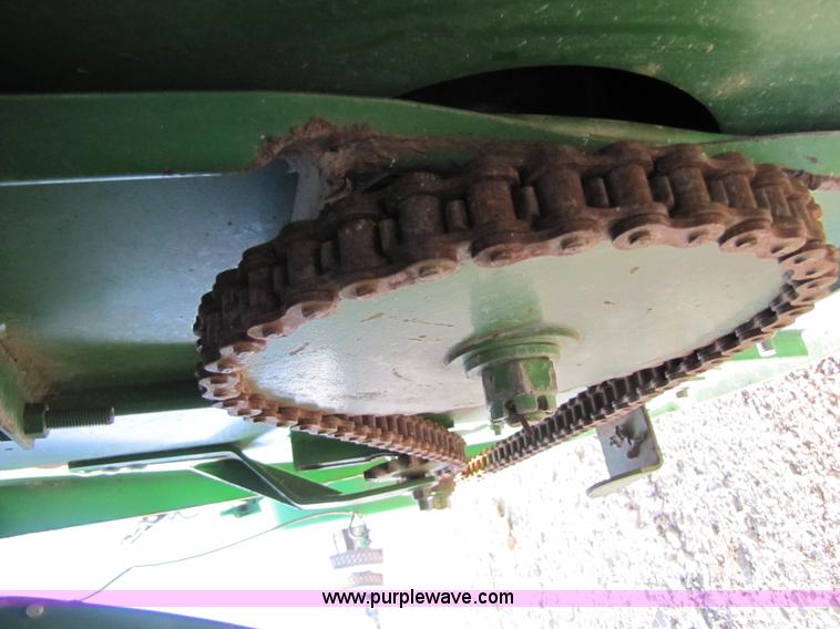 image for item B2232 John Deere 930 30' platform header