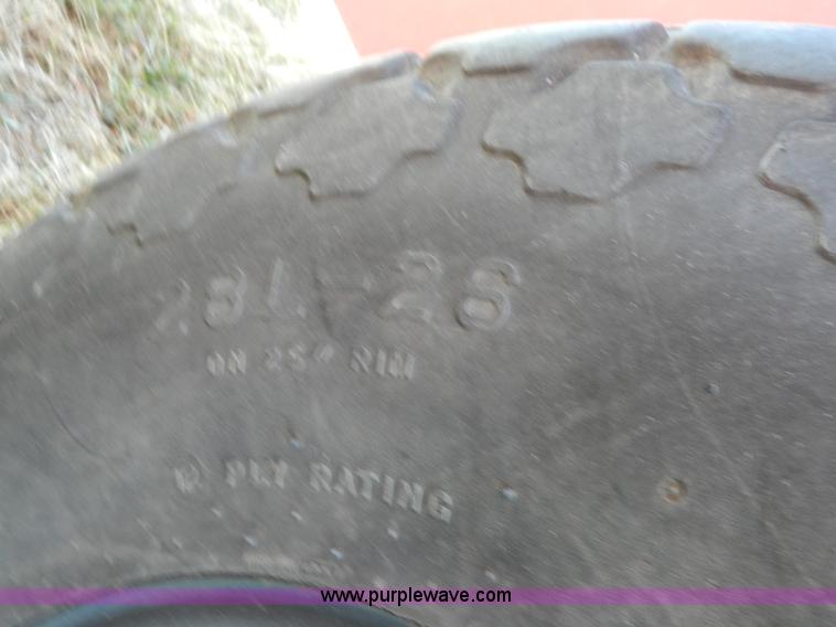 image for item B3536 Case IH 8580 square baler