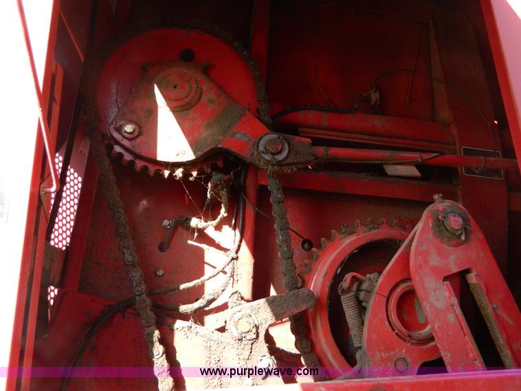 image for item B3536 Case IH 8580 square baler