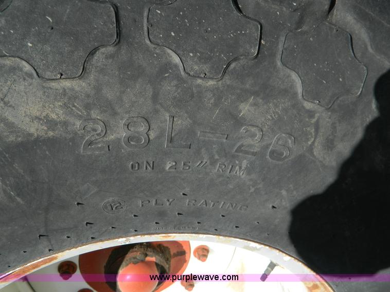 image for item B3537 1990 Hesston 4900 square baler