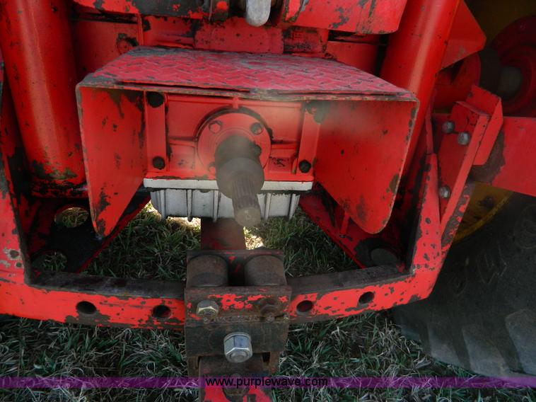 image for item B3545 1979 Versatile 500 tractor