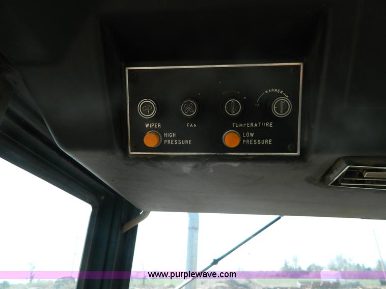 image for item B3545 1979 Versatile 500 tractor