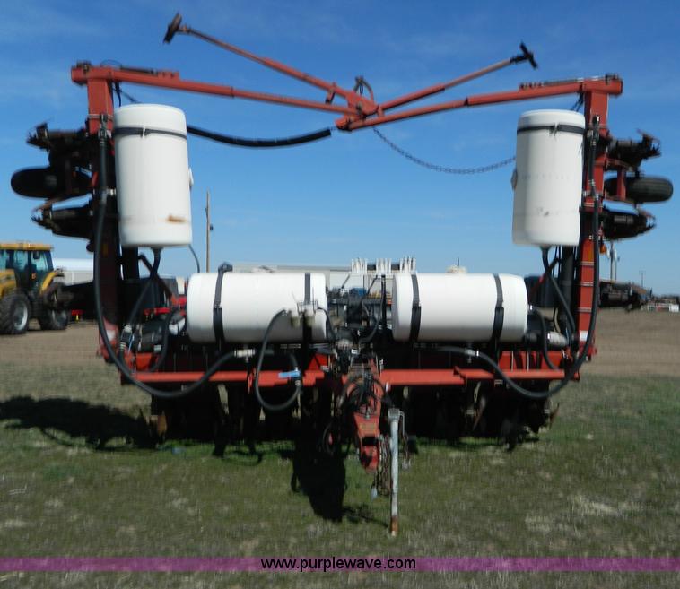 image for item B3582 1997 AGCO White 6122 12 row planter