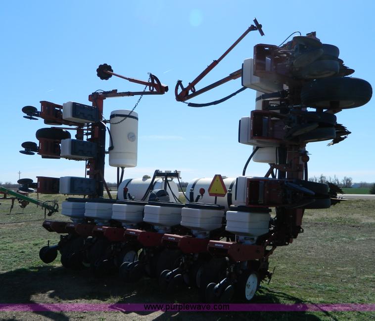 image for item B3582 1997 AGCO White 6122 12 row planter