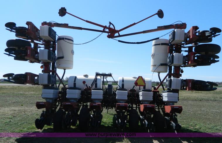 image for item B3582 1997 AGCO White 6122 12 row planter