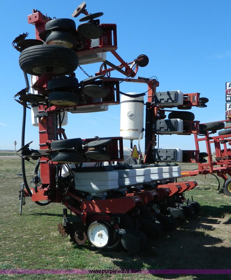 image for item B3582 1997 AGCO White 6122 12 row planter