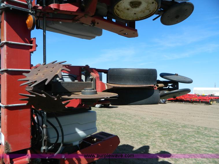 image for item B3582 1997 AGCO White 6122 12 row planter