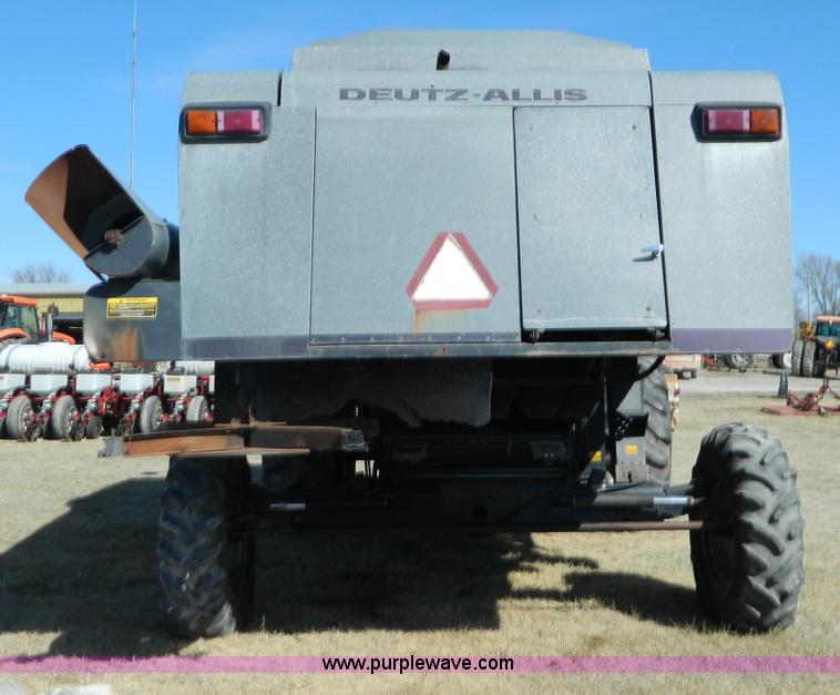 image for item B3583 1989 Gleaner R50 combine