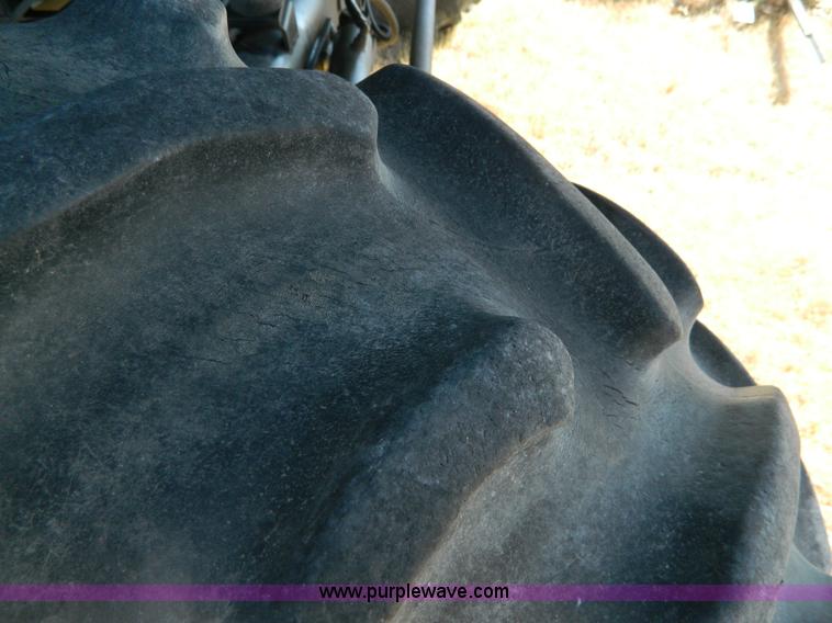 image for item B3583 1989 Gleaner R50 combine