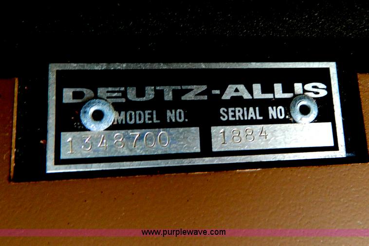 image for item B3583 1989 Gleaner R50 combine