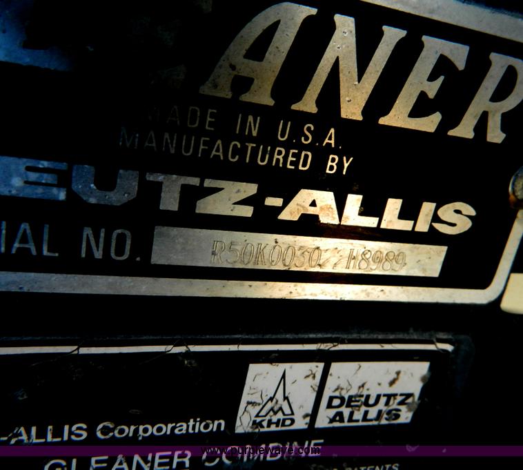 image for item B3583 1989 Gleaner R50 combine