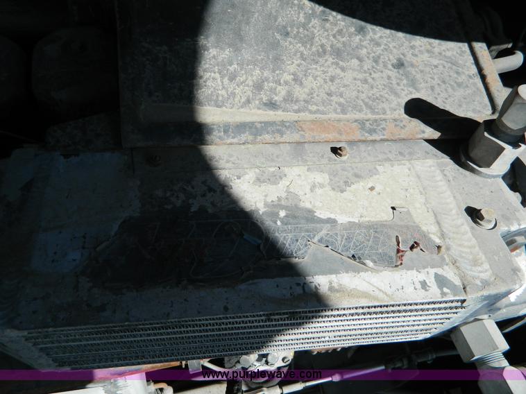 image for item B3583 1989 Gleaner R50 combine