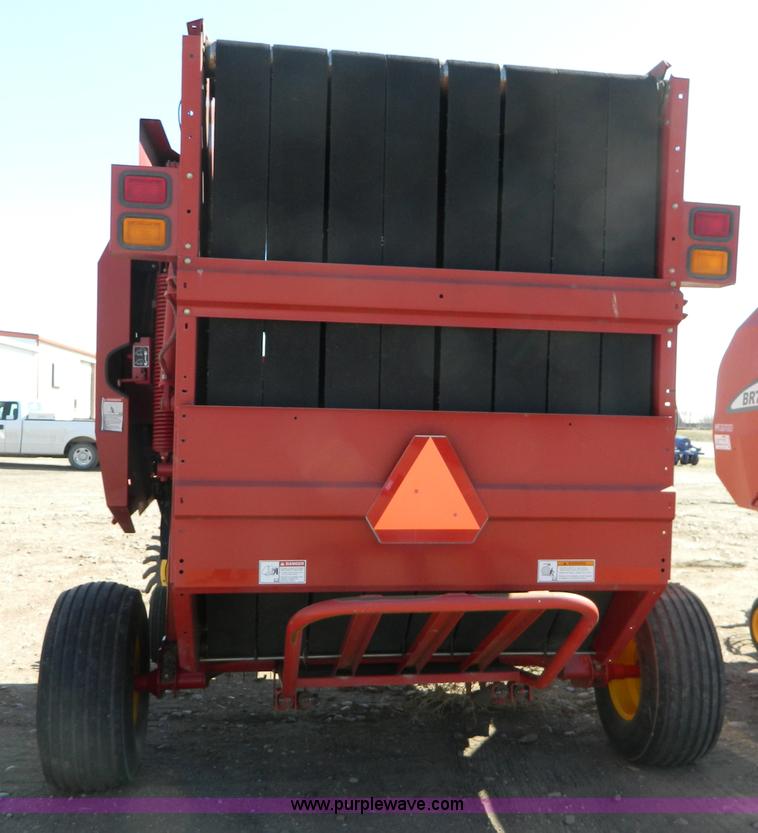 image for item B3587 2005 New Holland BR780 baler