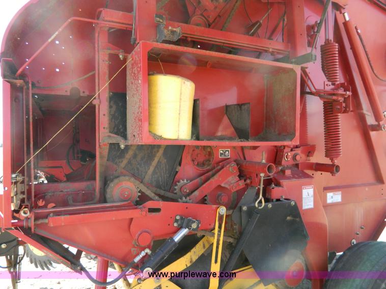 image for item B3587 2005 New Holland BR780 baler