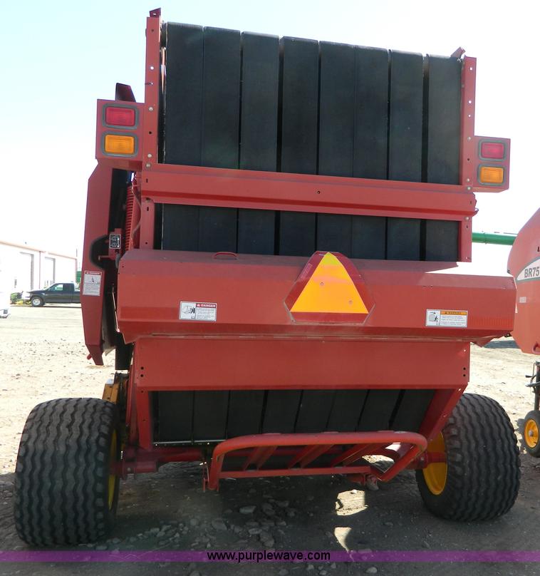 image for item B3588 2004 New Holland BR780 baler