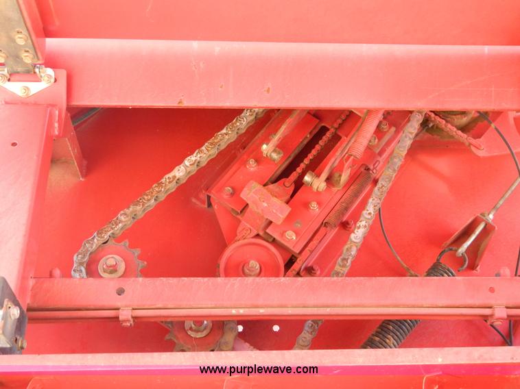 image for item B3588 2004 New Holland BR780 baler