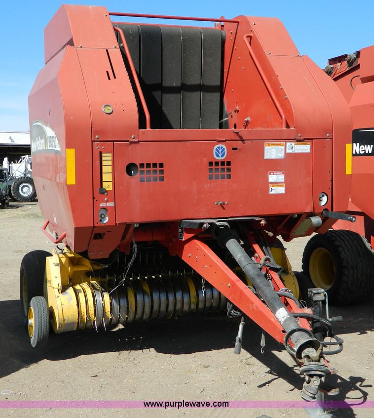 image for item B3589 2003 New Holland BR750 baler