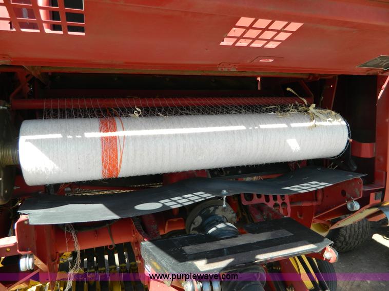 image for item B3589 2003 New Holland BR750 baler