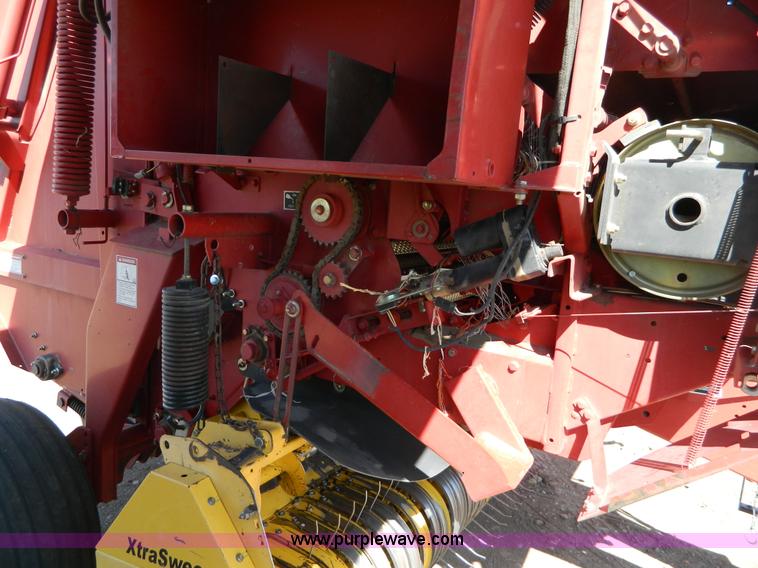 image for item B3589 2003 New Holland BR750 baler