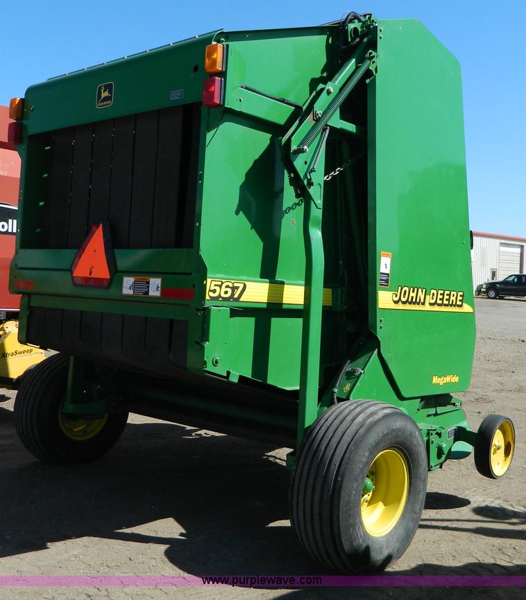 image for item B3590 2001 John Deere 567 MegaWide round baler