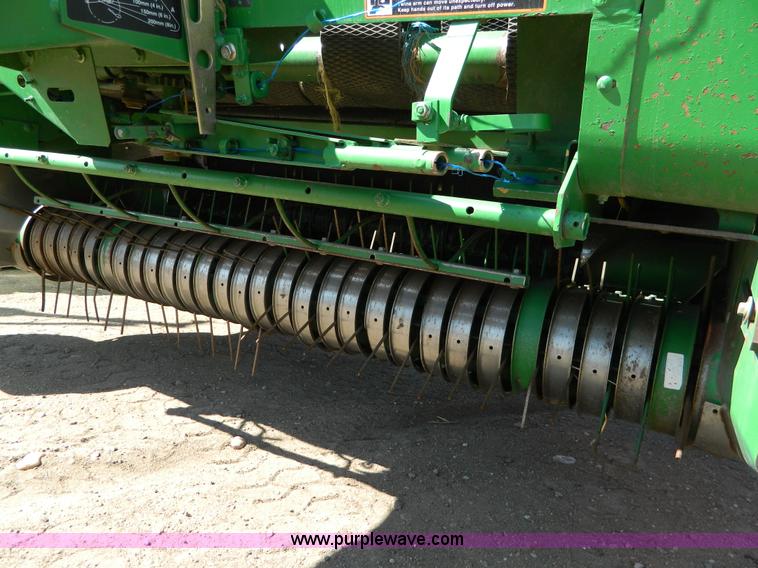 image for item B3590 2001 John Deere 567 MegaWide round baler
