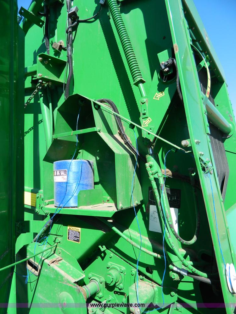 image for item B3590 2001 John Deere 567 MegaWide round baler